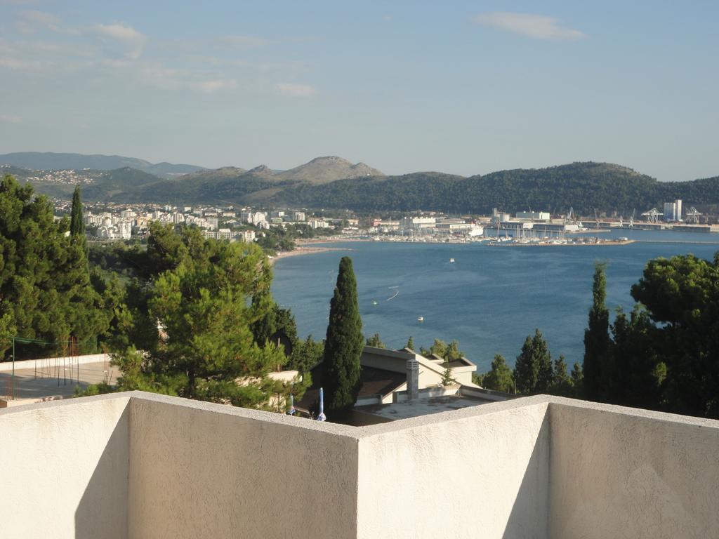 Apartments Ljiljana バール エクステリア 写真