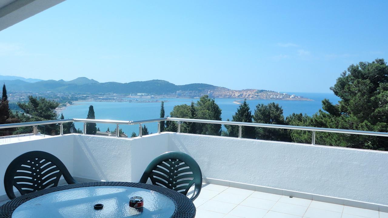 Apartments Ljiljana バール エクステリア 写真