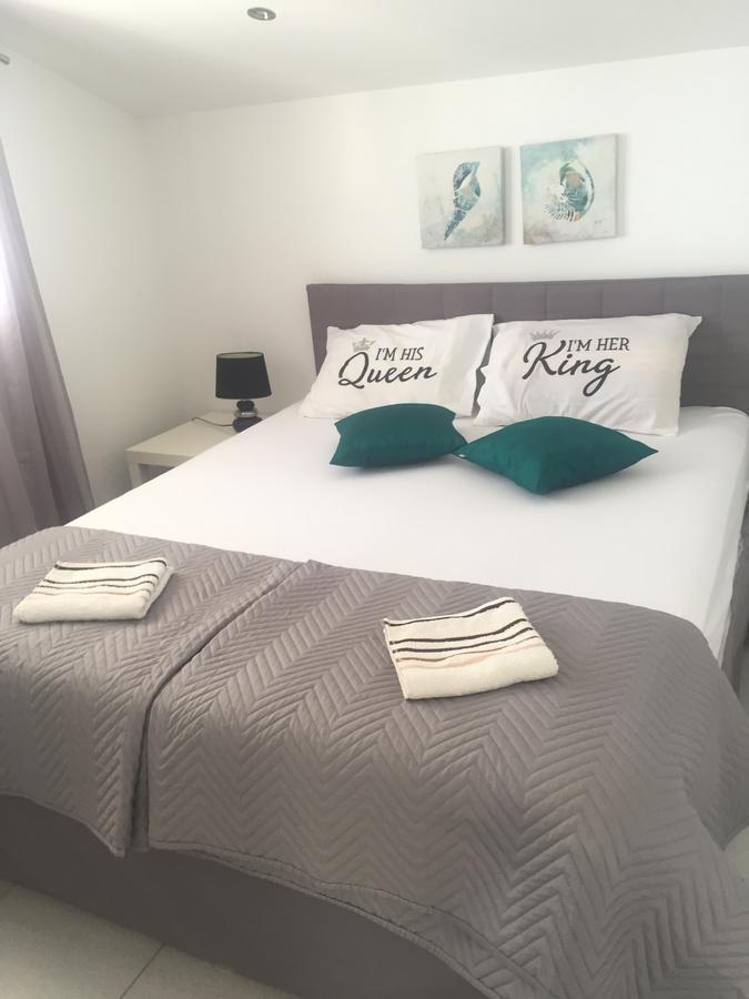 Apartments Ljiljana バール エクステリア 写真
