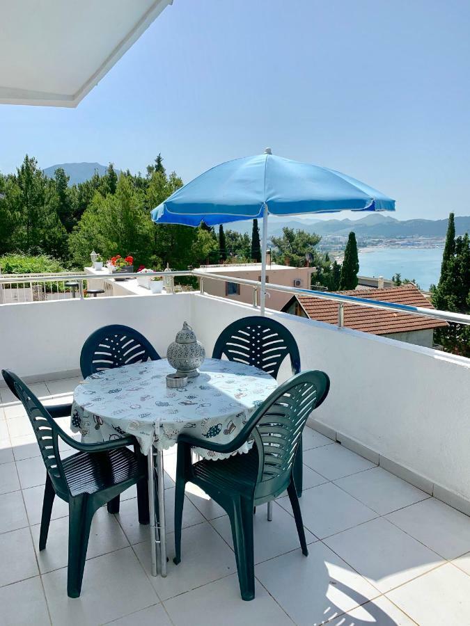 Apartments Ljiljana バール エクステリア 写真